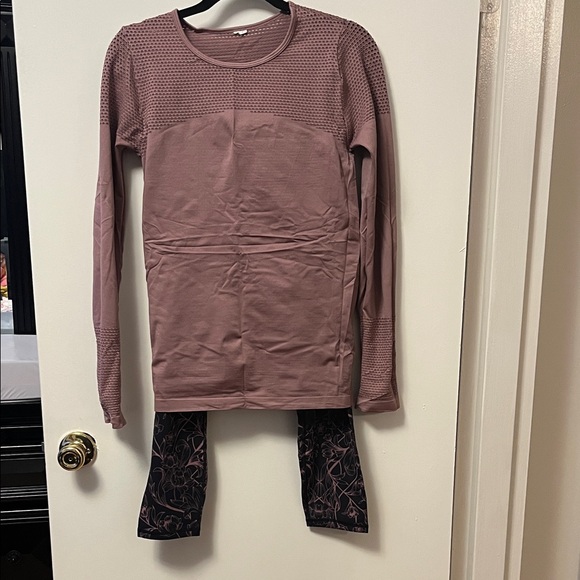 Fabletics Floral Set - Picture 2 of 5